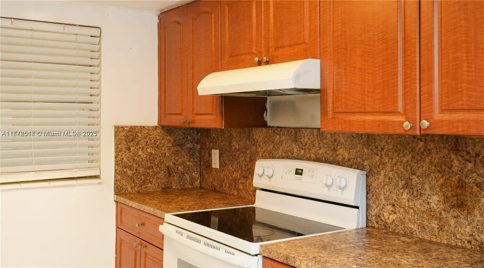 11855 NE 19th Dr # 10, North Miami FL 33181 photo 4