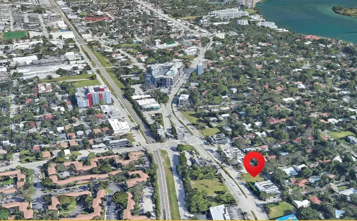 5215 Biscayne Blvd, Miami FL 33137