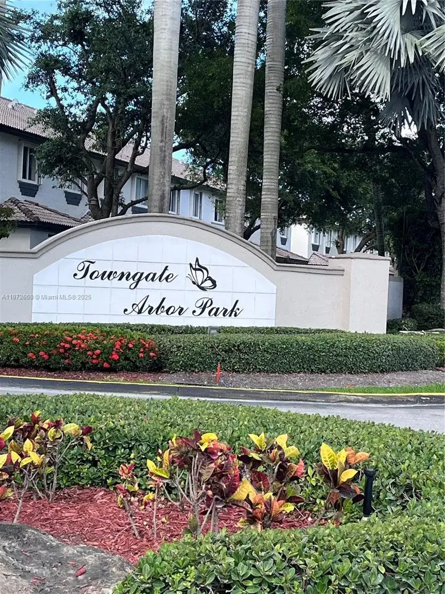 2320 SE 23rd Rd # 2320, Homestead FL 33035 photo 2
