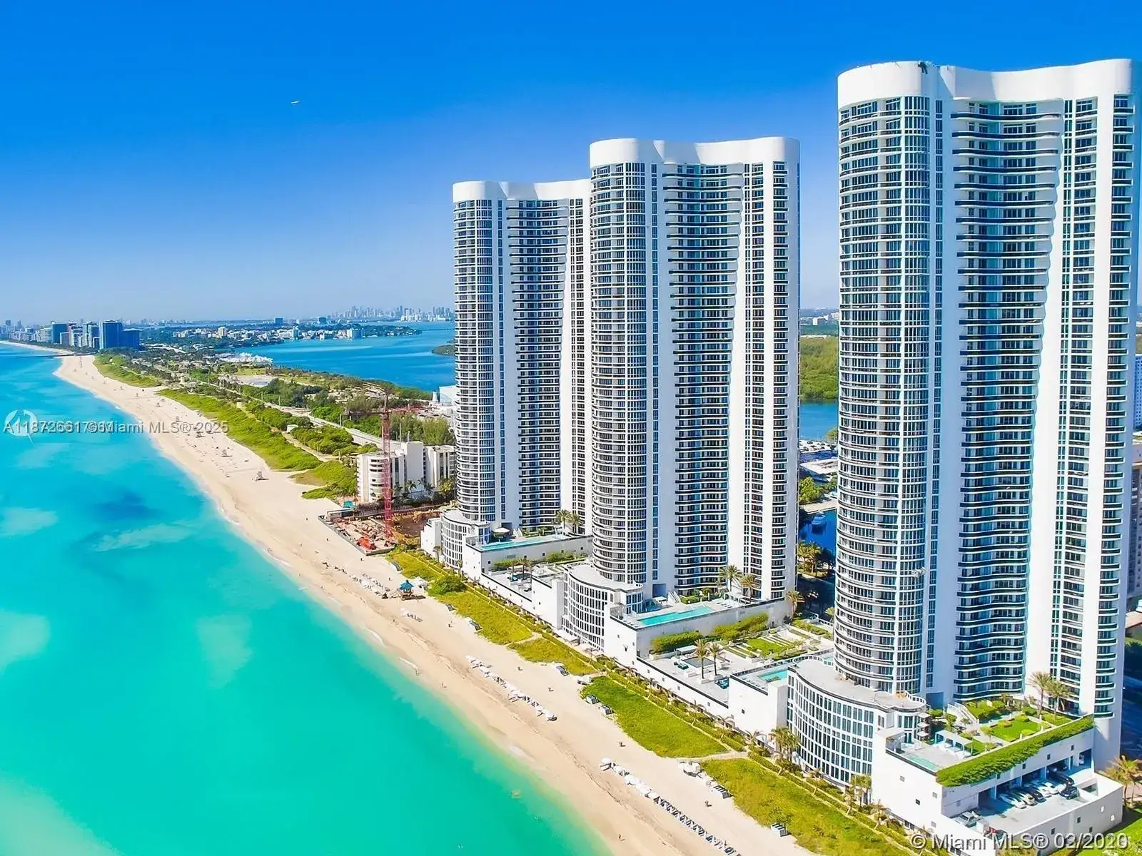 15901 Collins Ave # 405, Sunny Isles Beach FL 33160