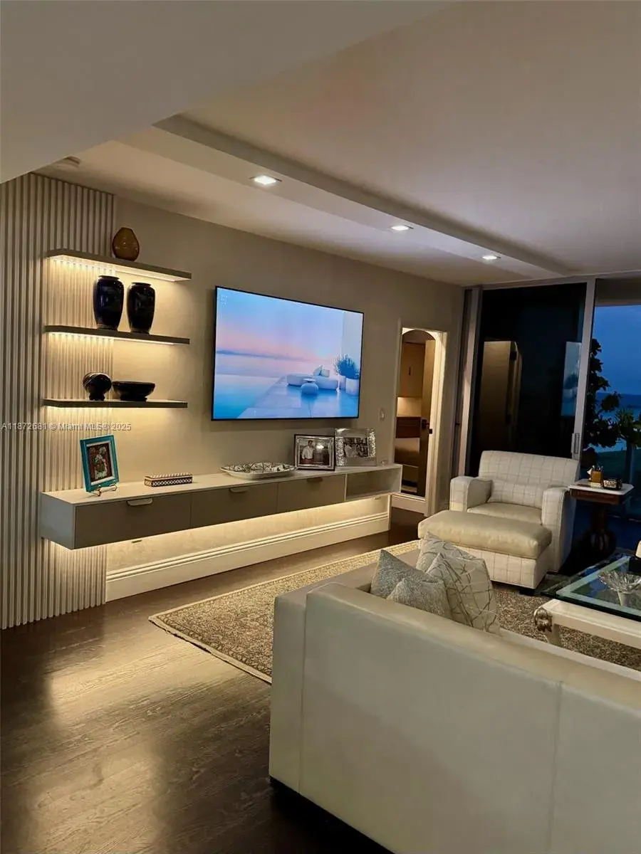 1455 Ocean Dr # 904, Miami Beach FL 33139