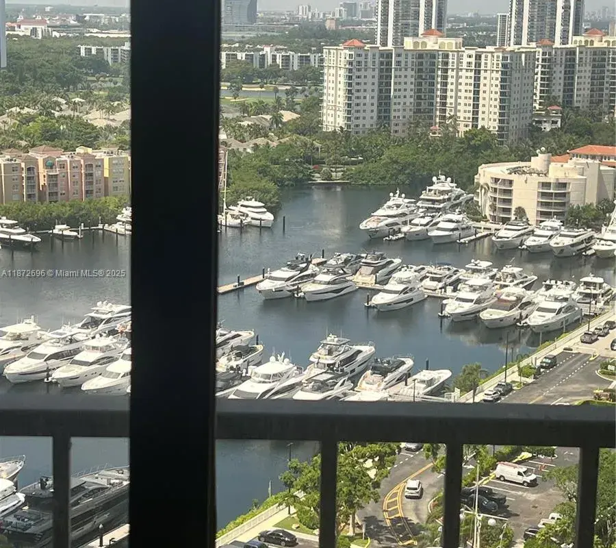 19355 Turnberry Way # 21D, Aventura FL 33180