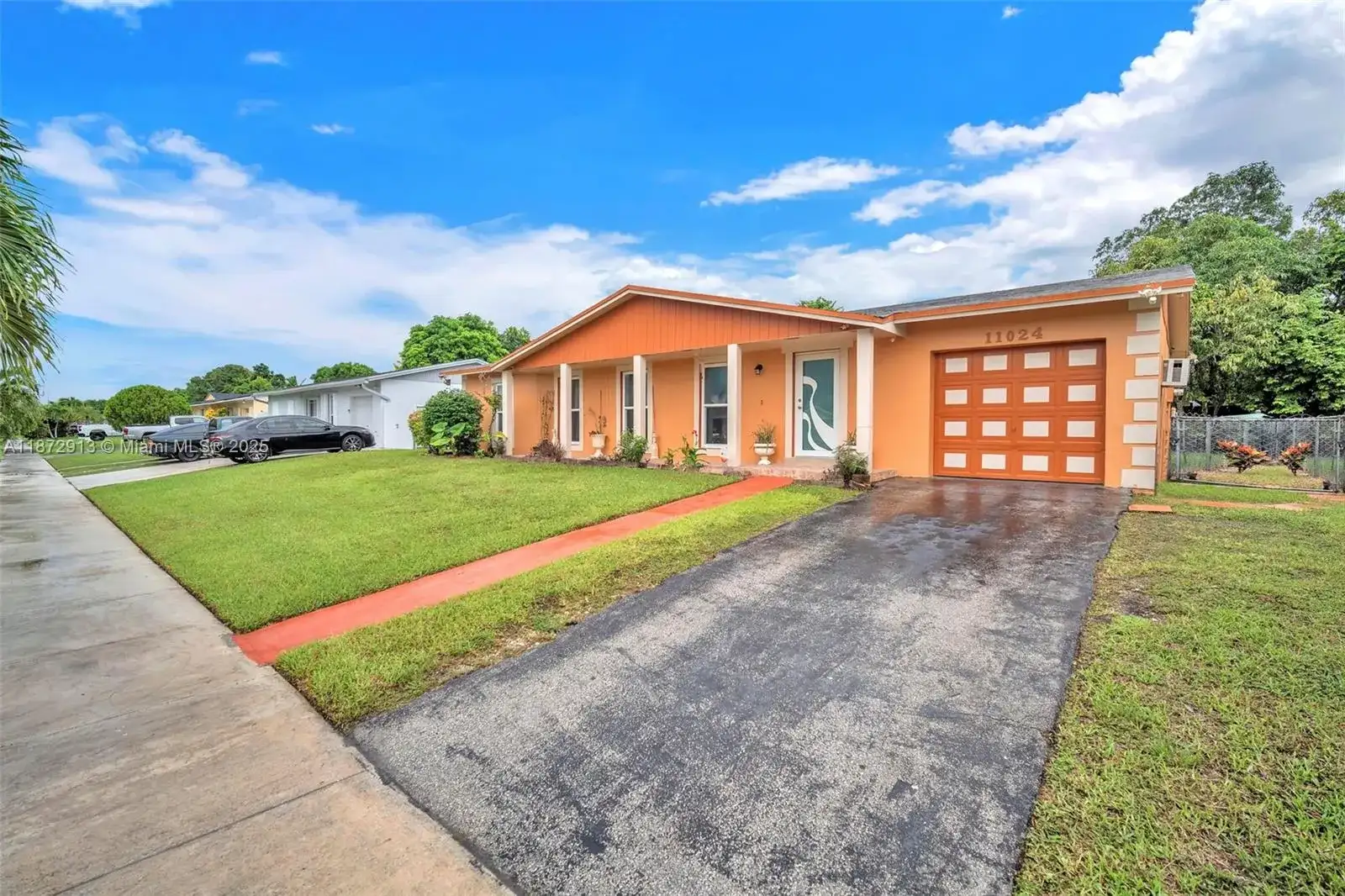 11024 SW 157th Ter, Miami FL 33157 photo 4