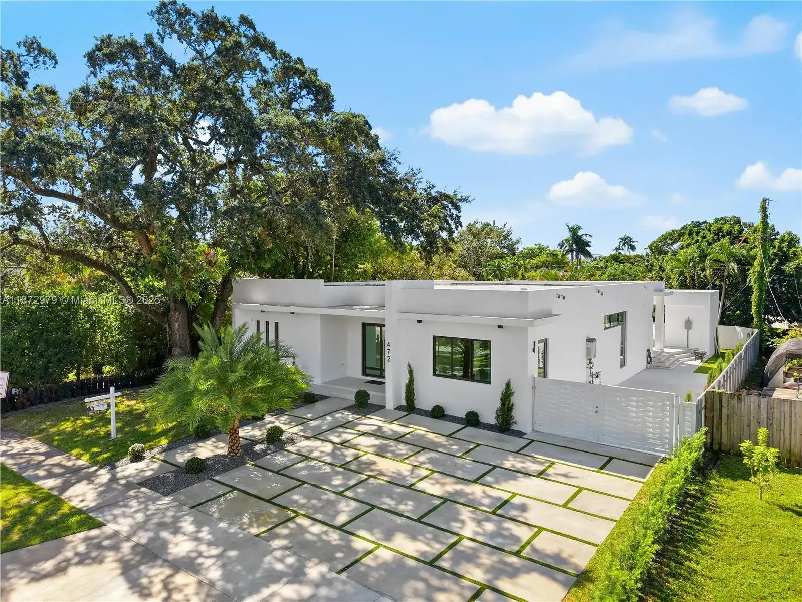 472 S Royal Poinciana Blvd, Miami Springs FL 33166 photo 3