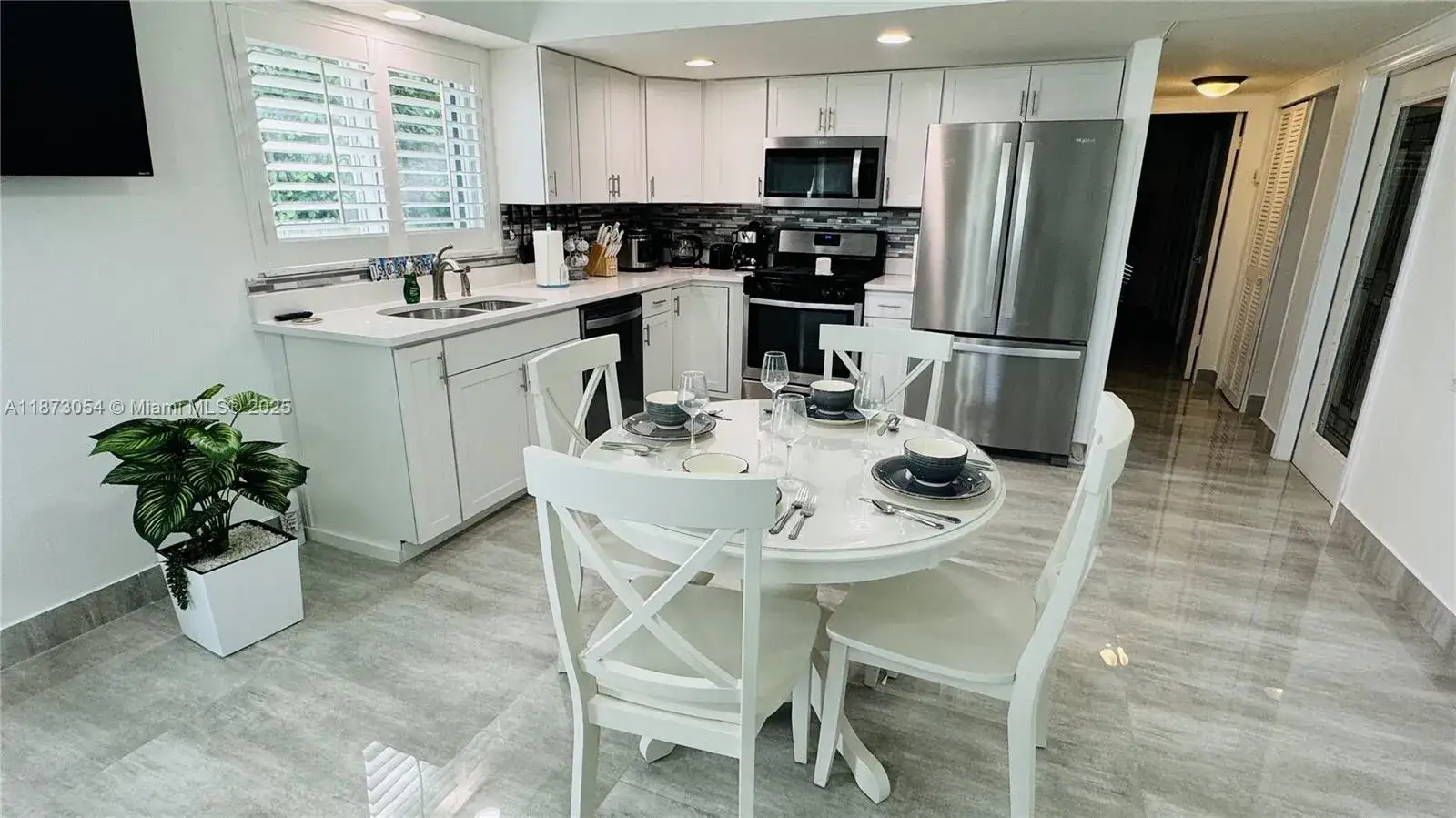 443 4th Rd SIDE, Key Largo FL 33037