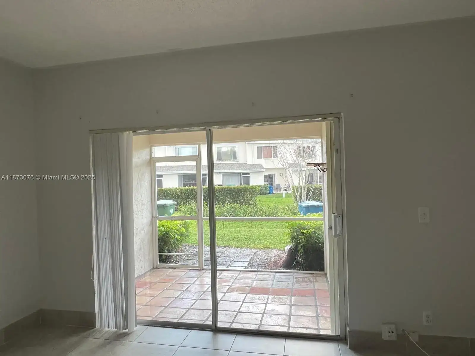 16654 Hemingway Dr, Weston FL 33326 photo 3