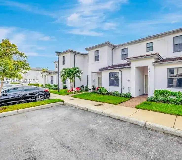 12956 SW 232nd Ln, Homestead FL 33032 photo 3