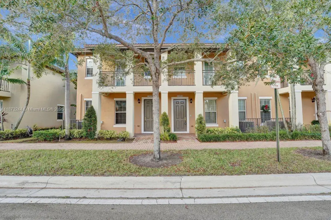 1404 SW 147th Ave, Pembroke Pines FL 33027
