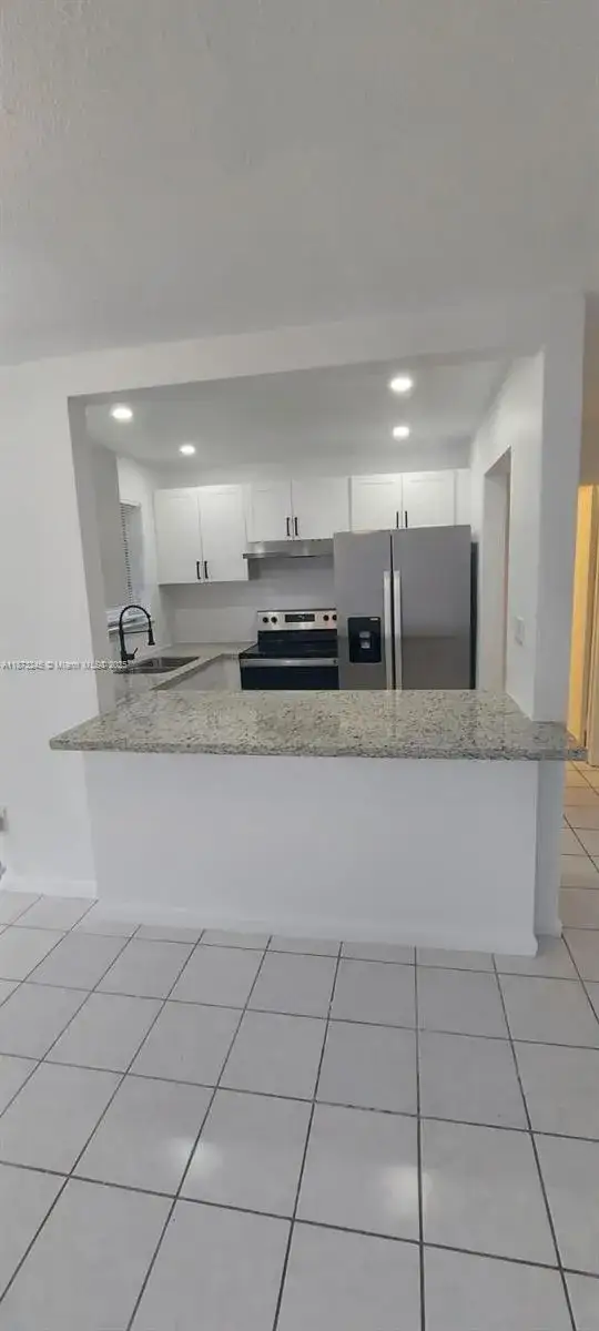3033 NW 43rd Ave # 108, Lauderdale Lakes FL 33313