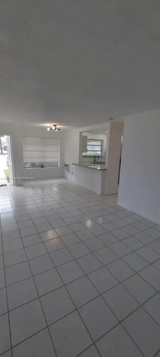 3033 NW 43rd Ave # 108, Lauderdale Lakes FL 33313 photo 4