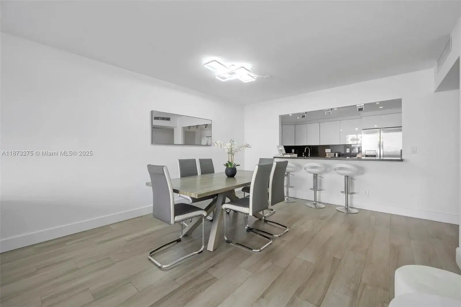 19370 Collins Ave # 402, Sunny Isles Beach FL 33160 photo 4