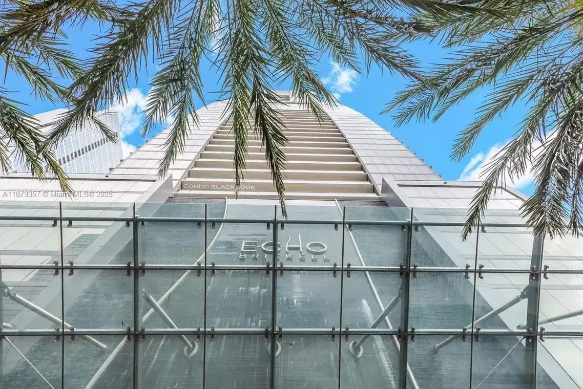 1451 Brickell Ave # 2706, Miami FL 33131 photo 2