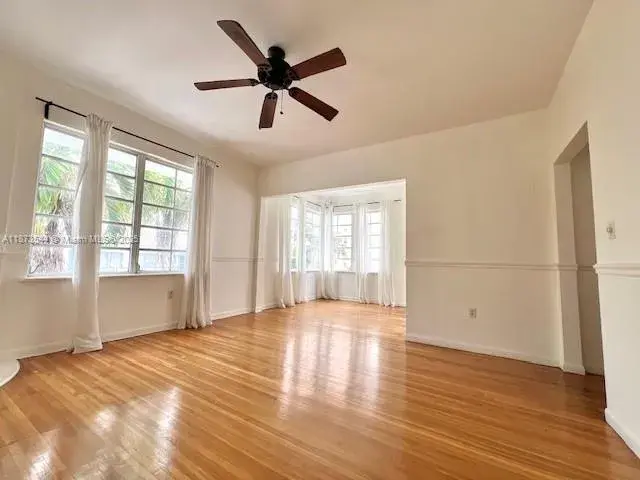 610 8th St # 205, Miami Beach FL 33139