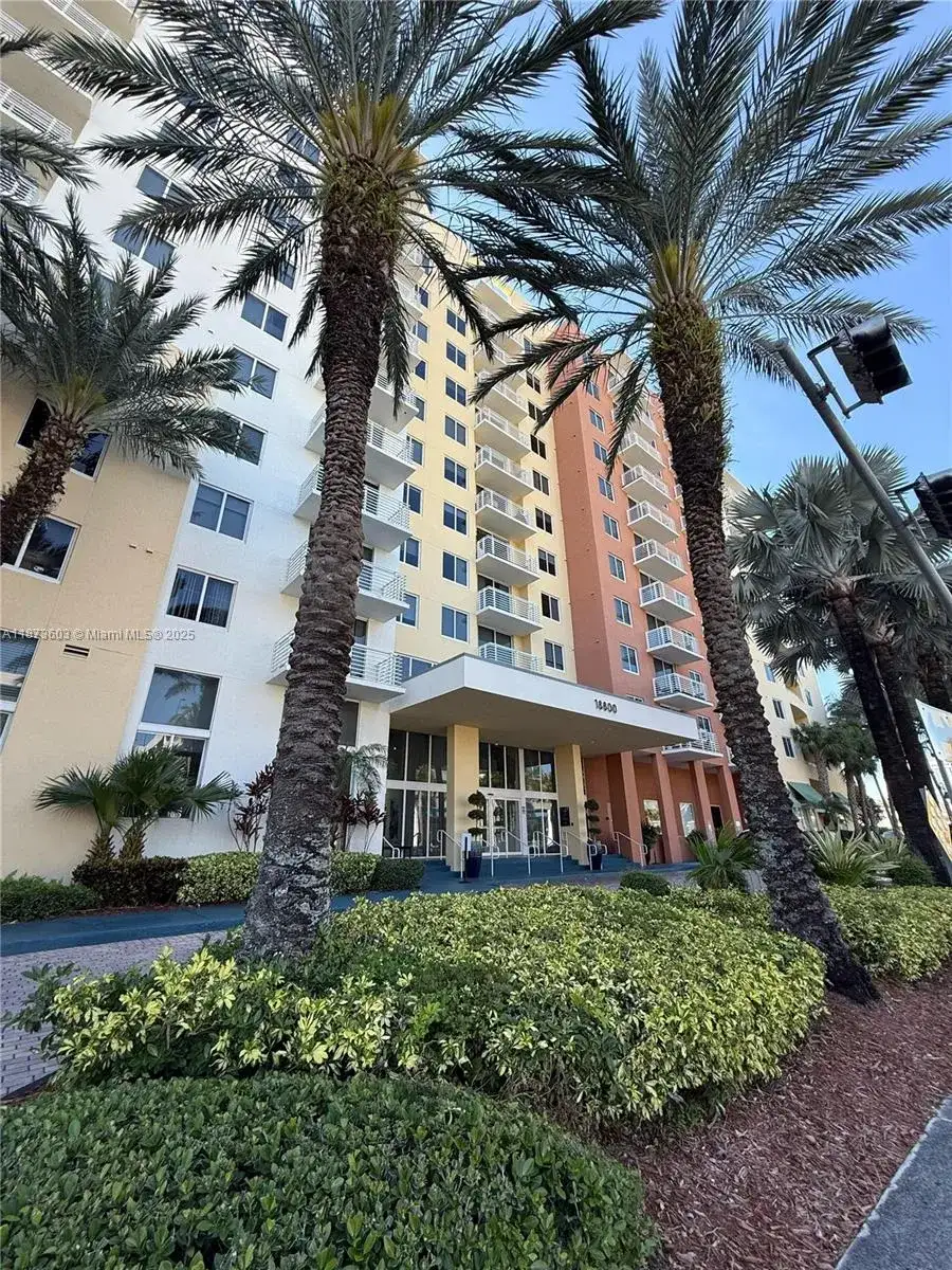 18800 NE 29th Ave # 804, Aventura FL 33180 photo 2