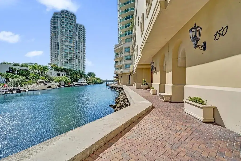 150 Sunny Isles Blvd # 1606, Sunny Isles Beach FL 33160 photo 3