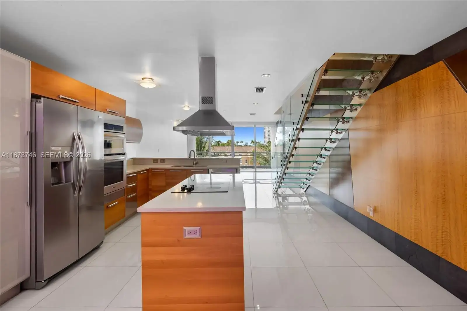 2950 NE 188th St # 302, Aventura FL 33180 photo 5