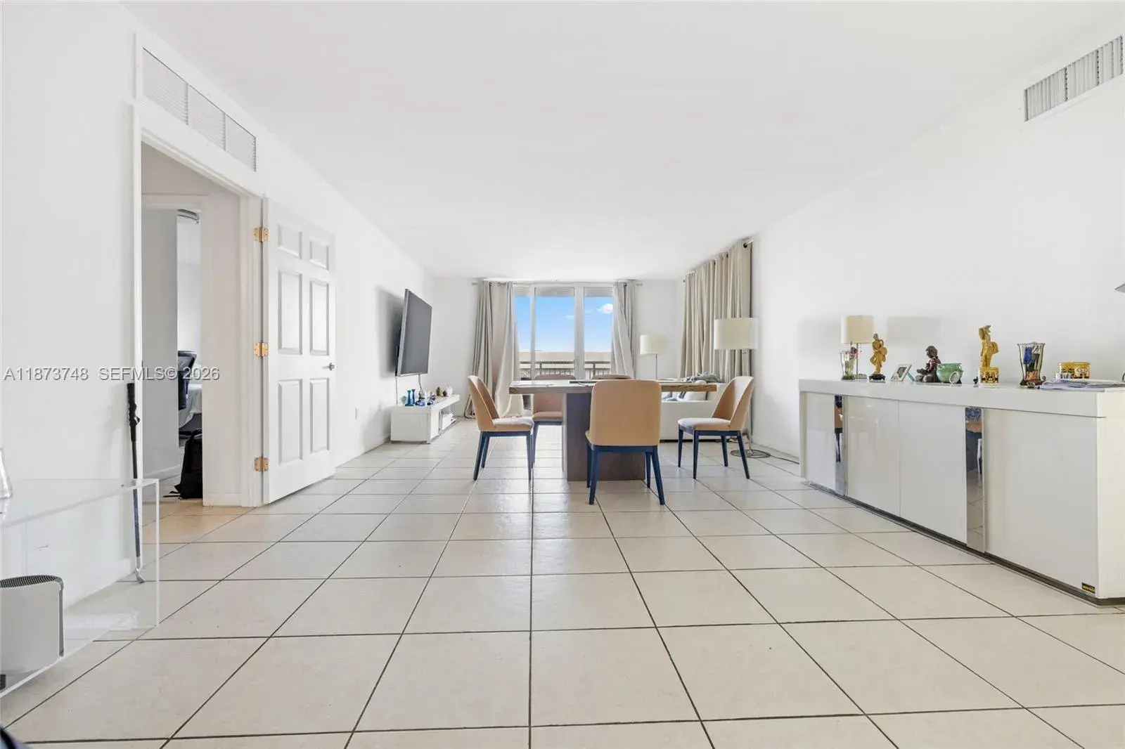 5825 Collins Ave # 4A, Miami Beach FL 33140