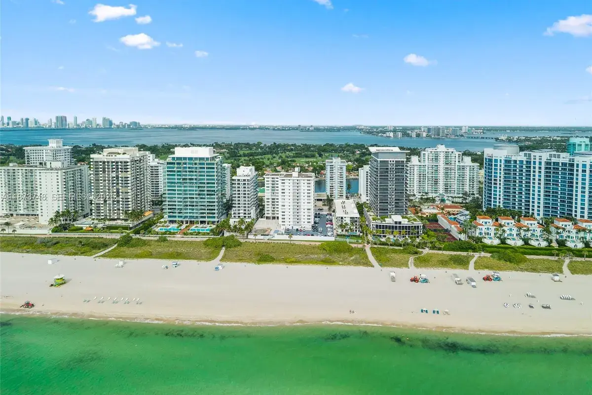 5825 Collins Ave # 4A, Miami Beach FL 33140