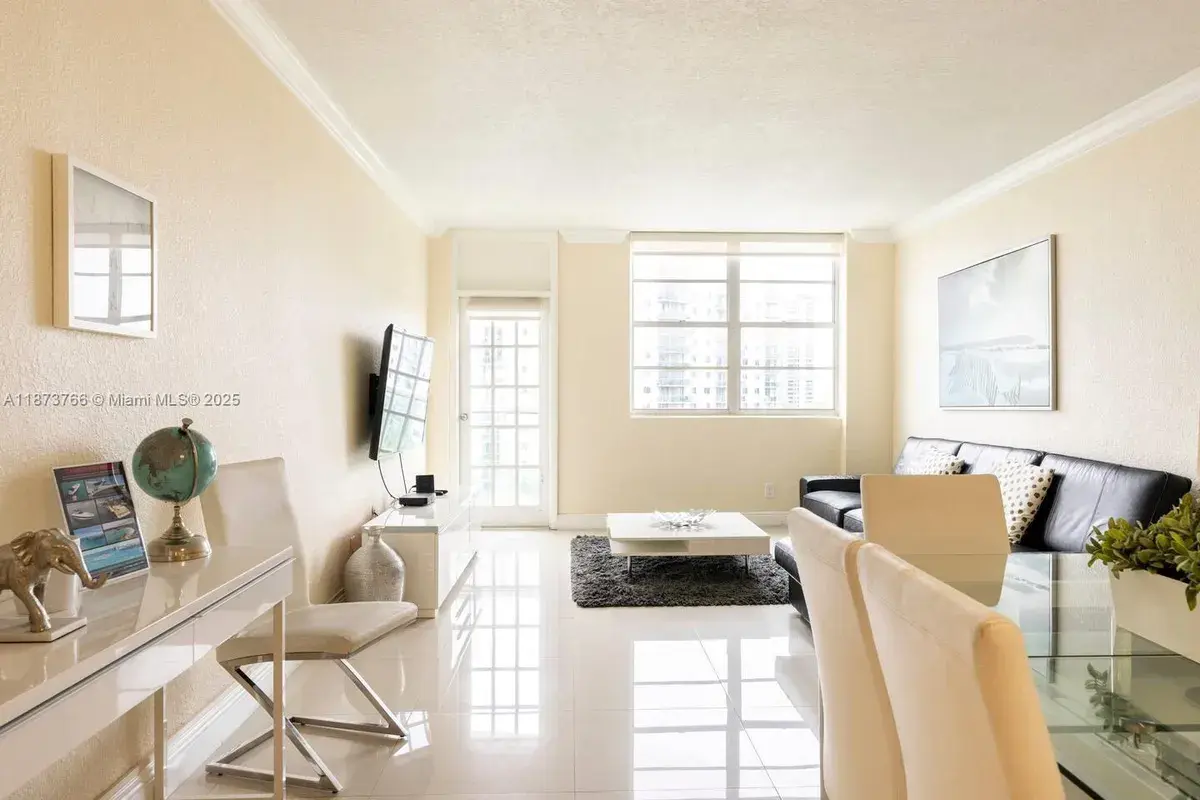 19370 Collins Ave # 716, Sunny Isles Beach FL 33160