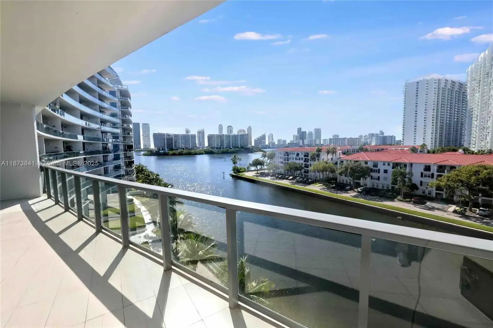3250 NE 188th St # 502, Aventura FL 33180 photo 2