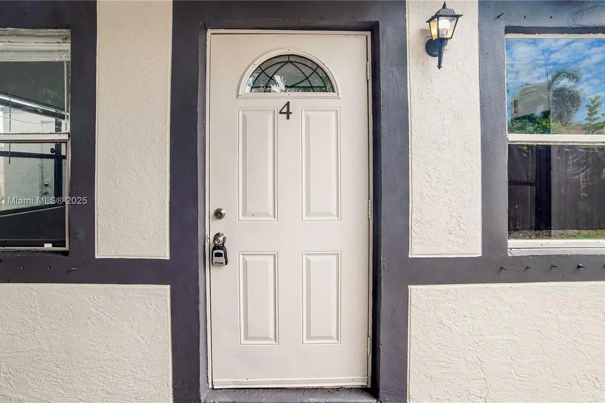 720 NW 4th Ave # 4, Fort Lauderdale FL 33311