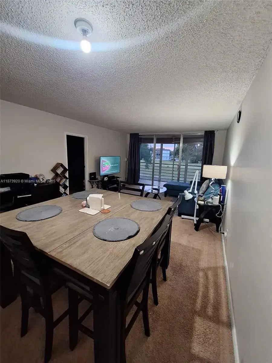 8401 Lagos De Campo Blvd # 204V, Tamarac FL 33321 photo 3