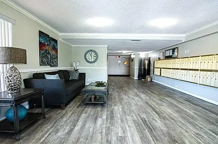 22605 SW 66th Ave # 409, Boca Raton FL 33428