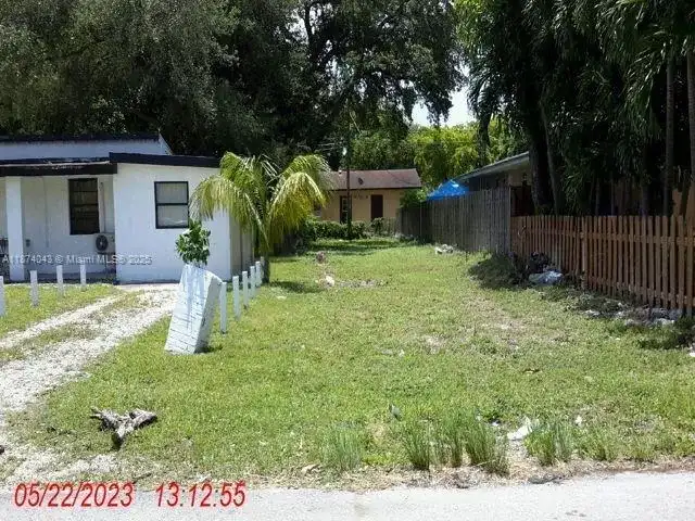 6040 Arthur St, Hollywood FL 33024
