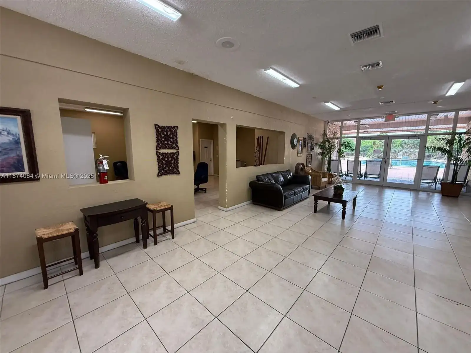 6940 Miami Gardens Dr # 122, Hialeah FL 33015 photo 3