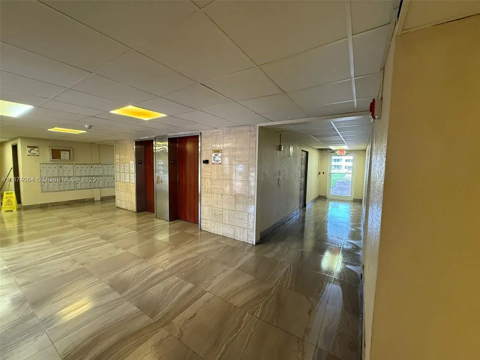6940 Miami Gardens Dr # 122, Hialeah FL 33015 photo 4