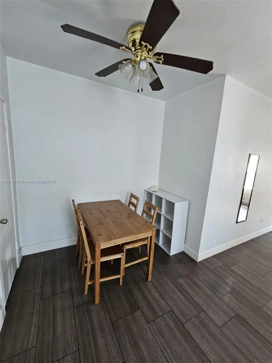 7320 Carlyle Ave # 4, Miami Beach FL 33141 photo 5