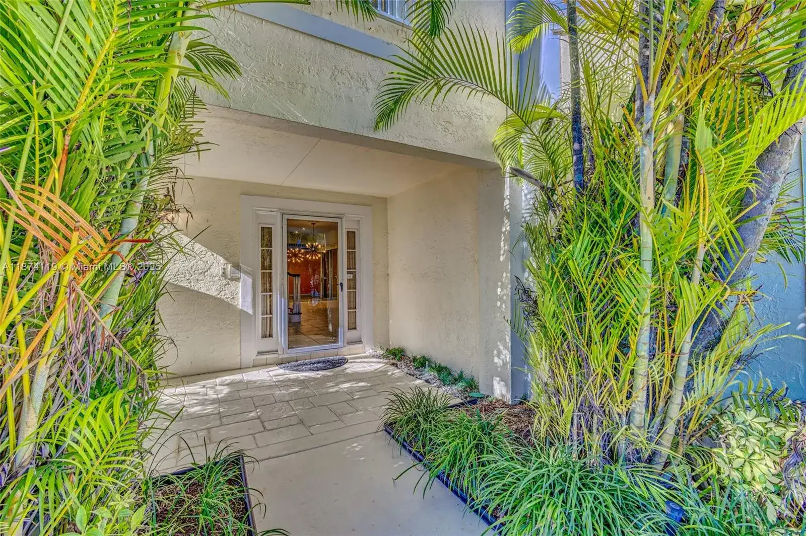 30 Windsor Ln, Palm Beach Gardens FL 33418 photo 2