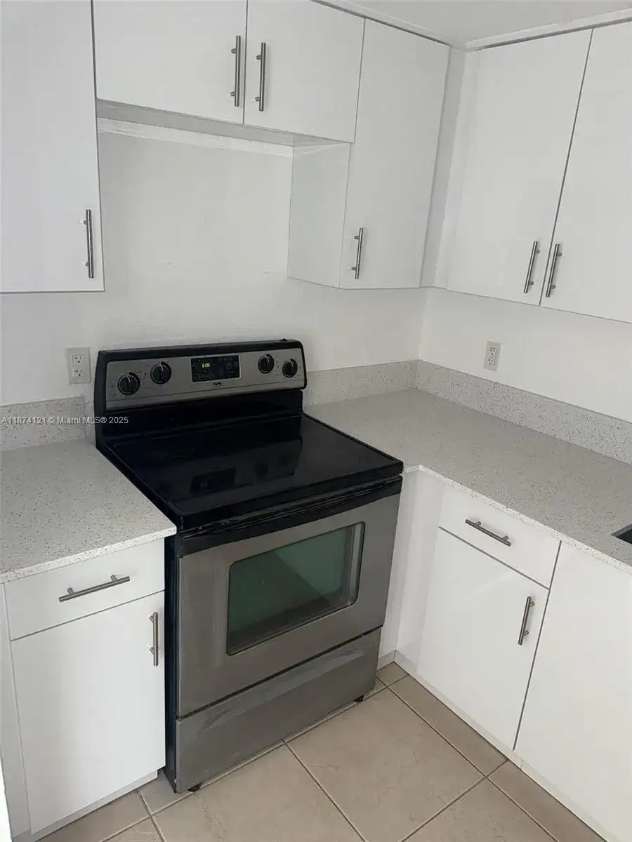 13700 NE 6th Ave # 213, North Miami FL 33161 photo 5