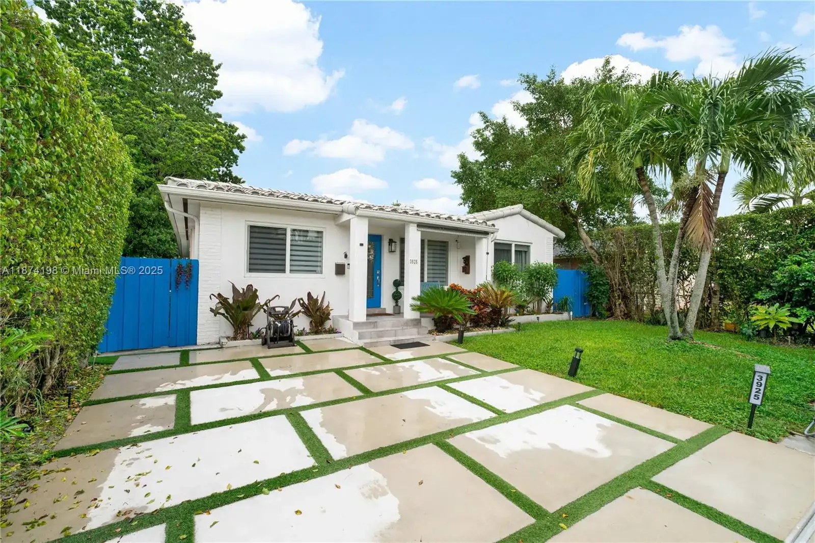 3925 SW 61st Ave, Miami FL 33155 photo 2
