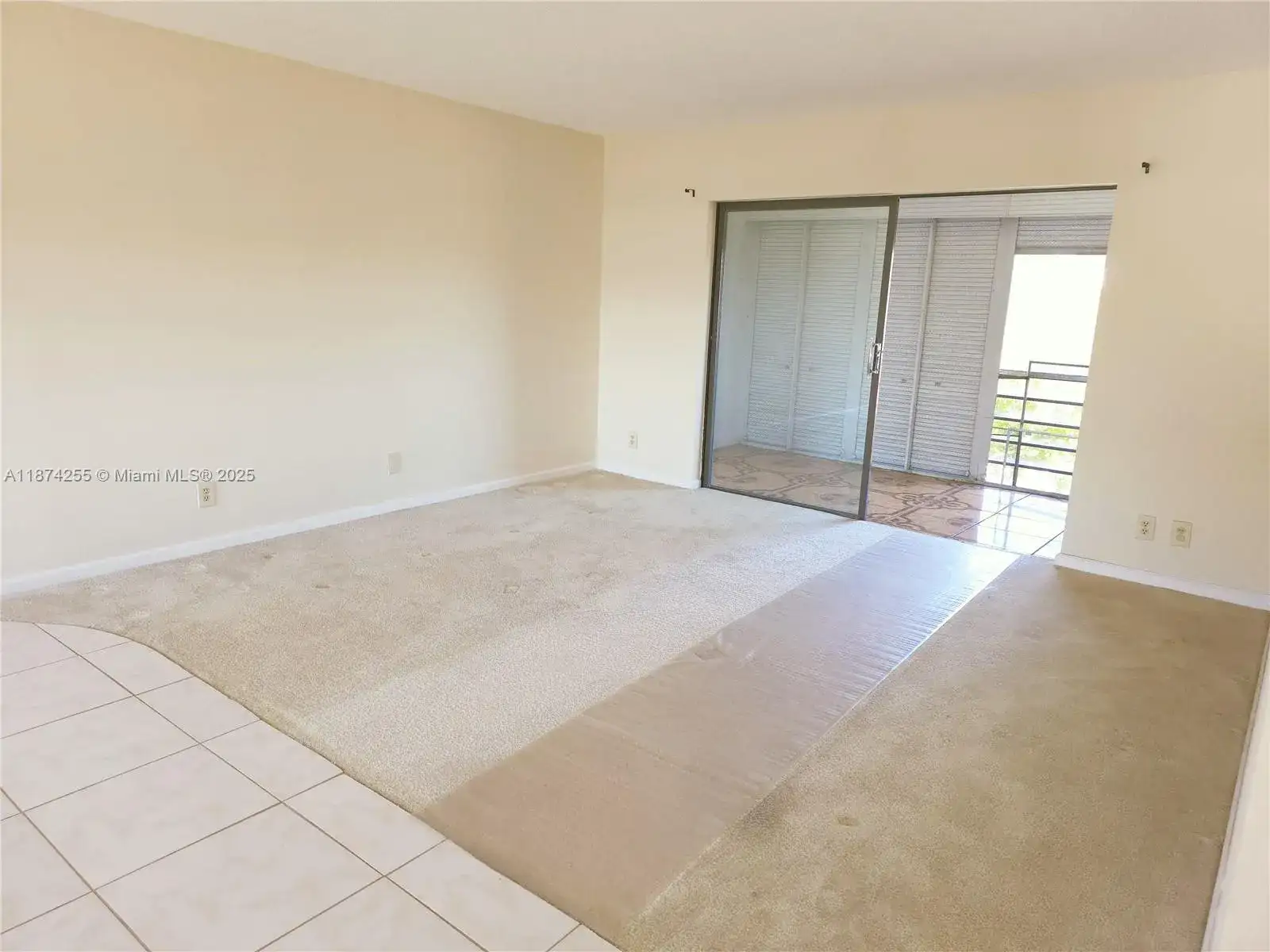 4140 NW 44th Ave # 411, Lauderdale Lakes FL 33319 photo 3