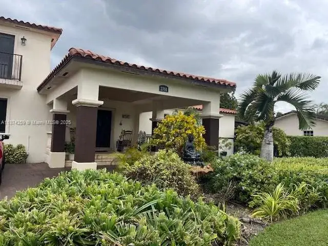 2701 SW 79th Ave, Miami FL 33155 photo 2
