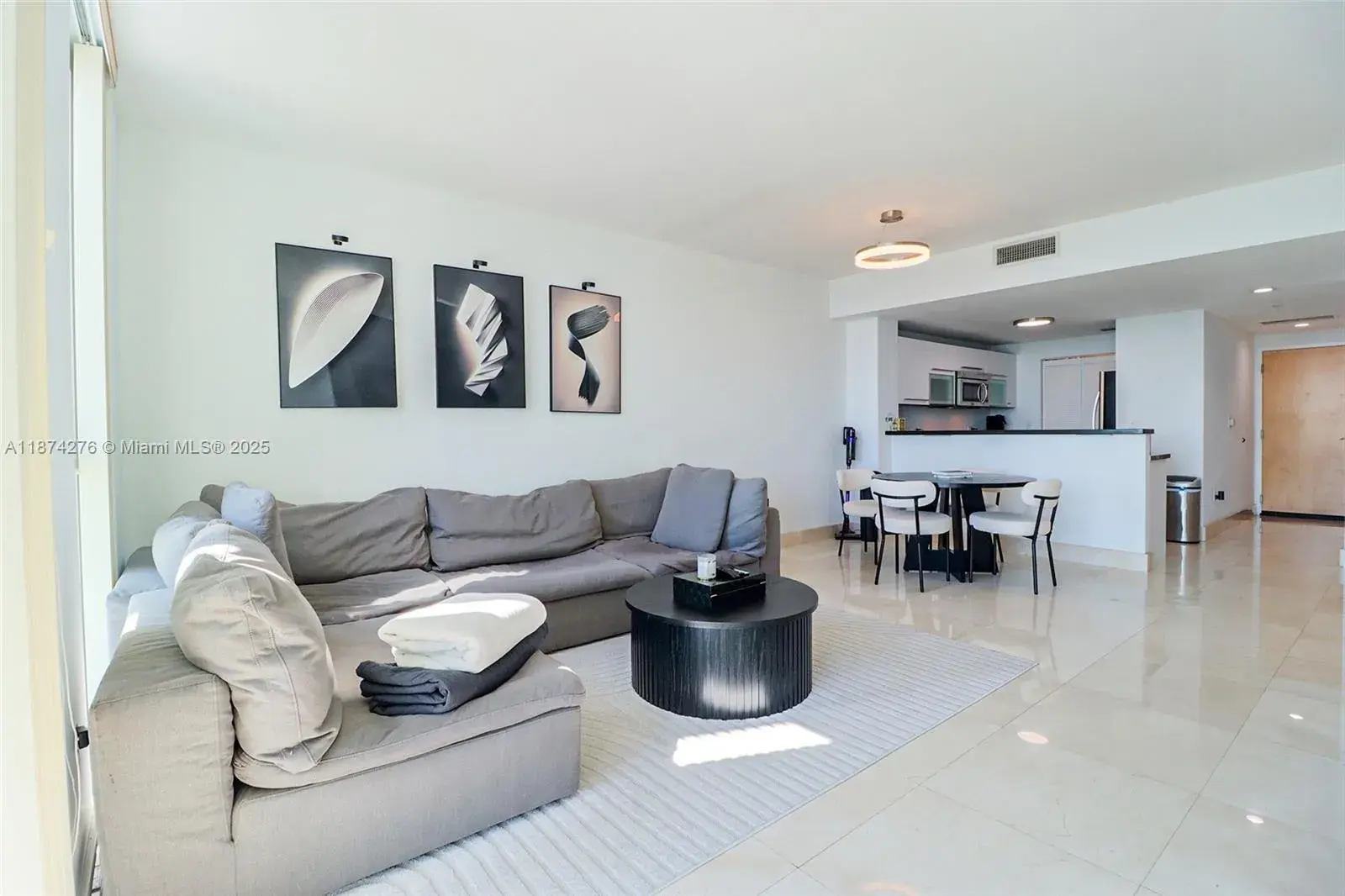 253 NE 2nd St # 1907, Miami FL 33132
