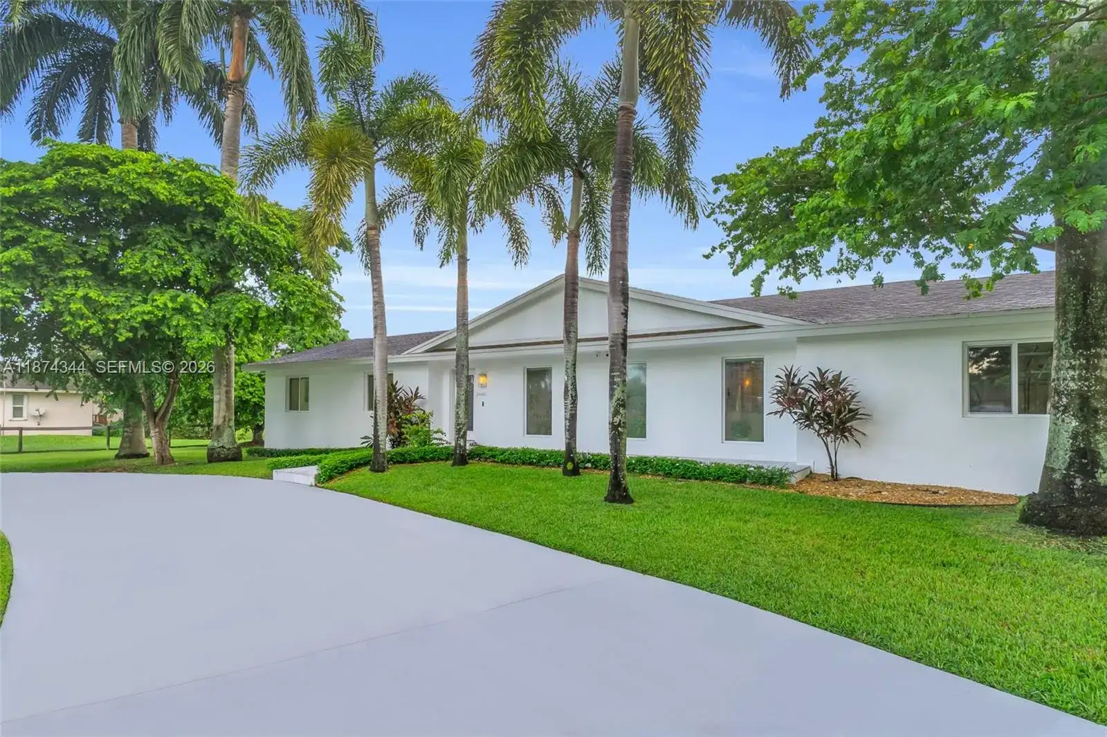 24401 SW 123rd Ave, Homestead FL 33032 photo 2