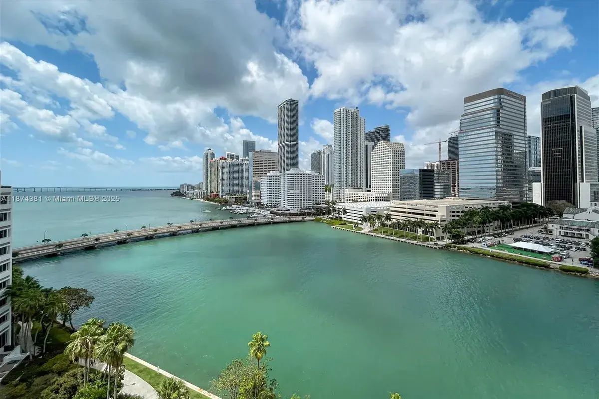 701 Brickell Key Blvd # 1512, Miami FL 33131