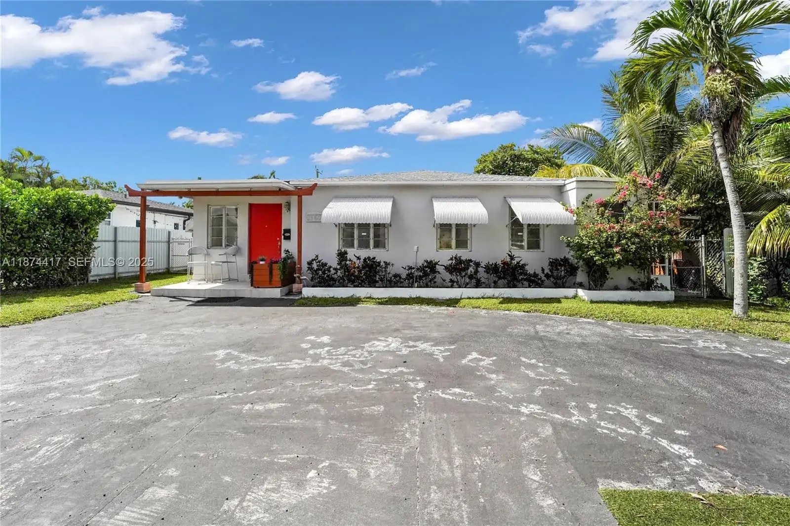 1260 NE 135th St, North Miami FL 33161 photo 2