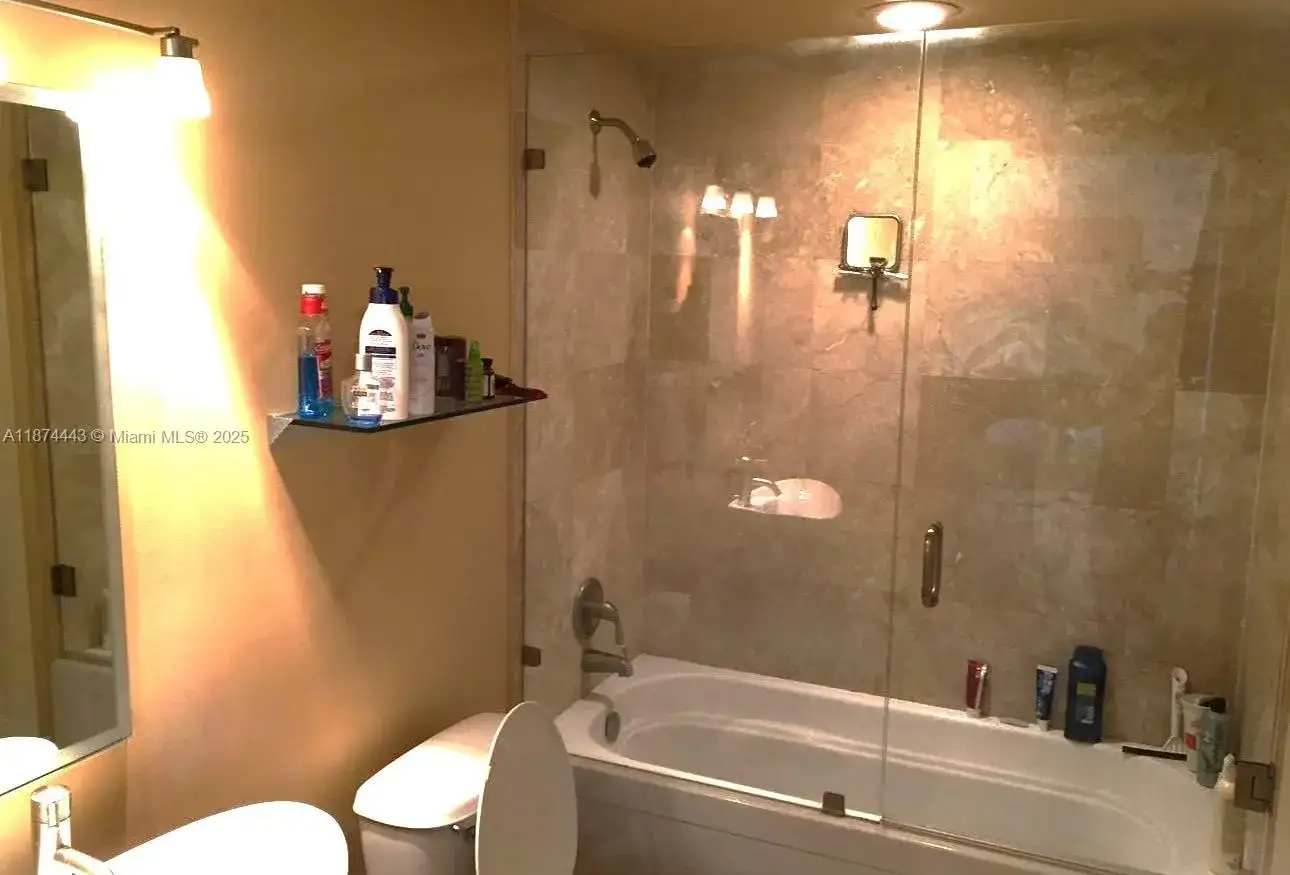 350 S Miami Ave # 2207, Miami FL 33130 photo 3