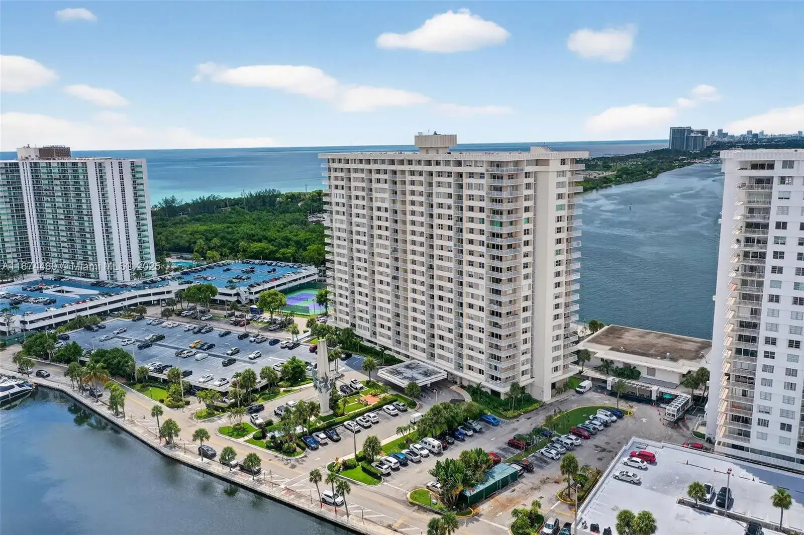 300 Bayview Dr # 1009, Sunny Isles Beach FL 33160 photo 4