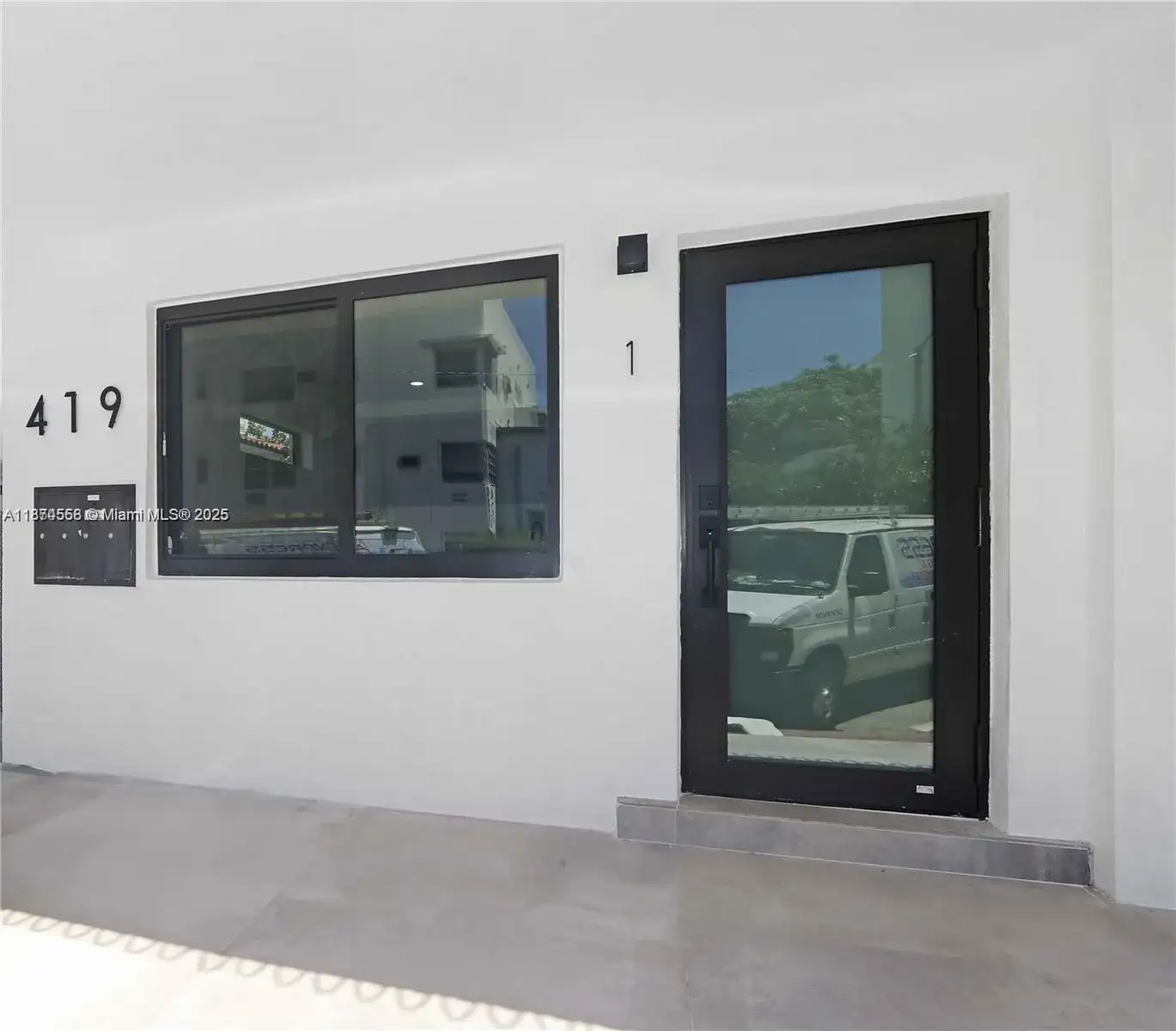 419 78th St # 1, Miami Beach FL 33141 photo 2