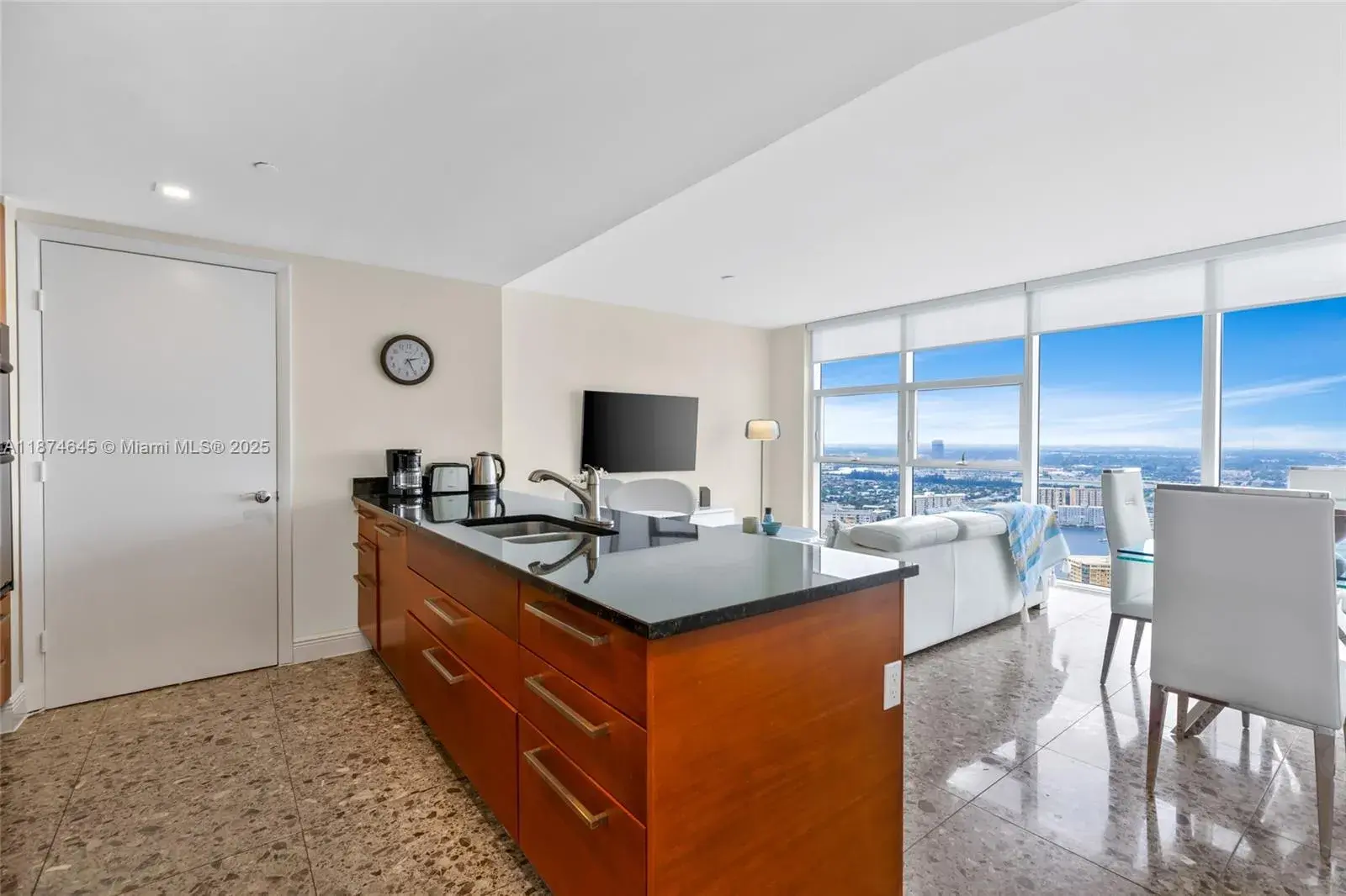1830 S Ocean Dr # 4107, Hallandale Beach FL 33009