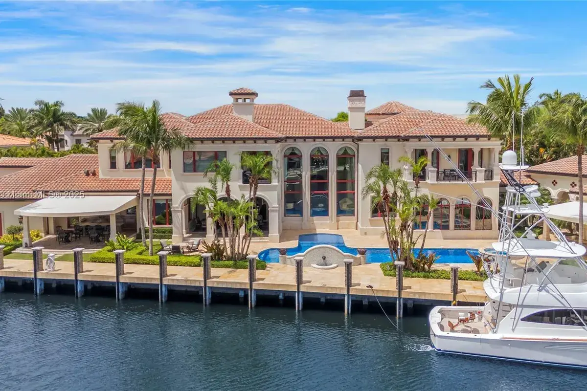 700 Osprey Point Cir, Boca Raton FL 33431