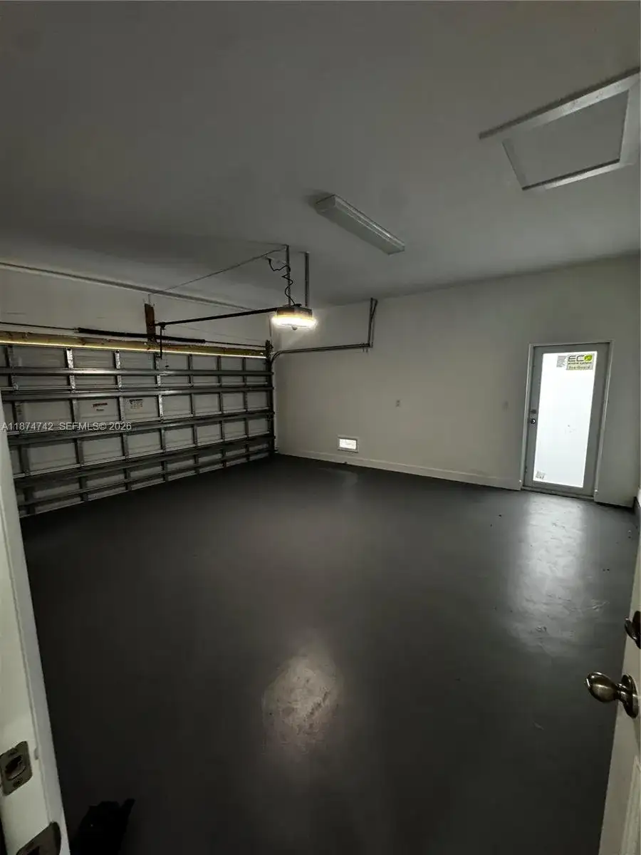 2541 NW 9th St, Fort Lauderdale FL 33311 photo 3