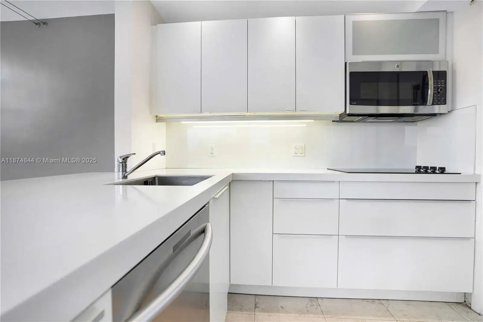 7735 Abbott Ave # 5D, Miami Beach FL 33141 photo 5