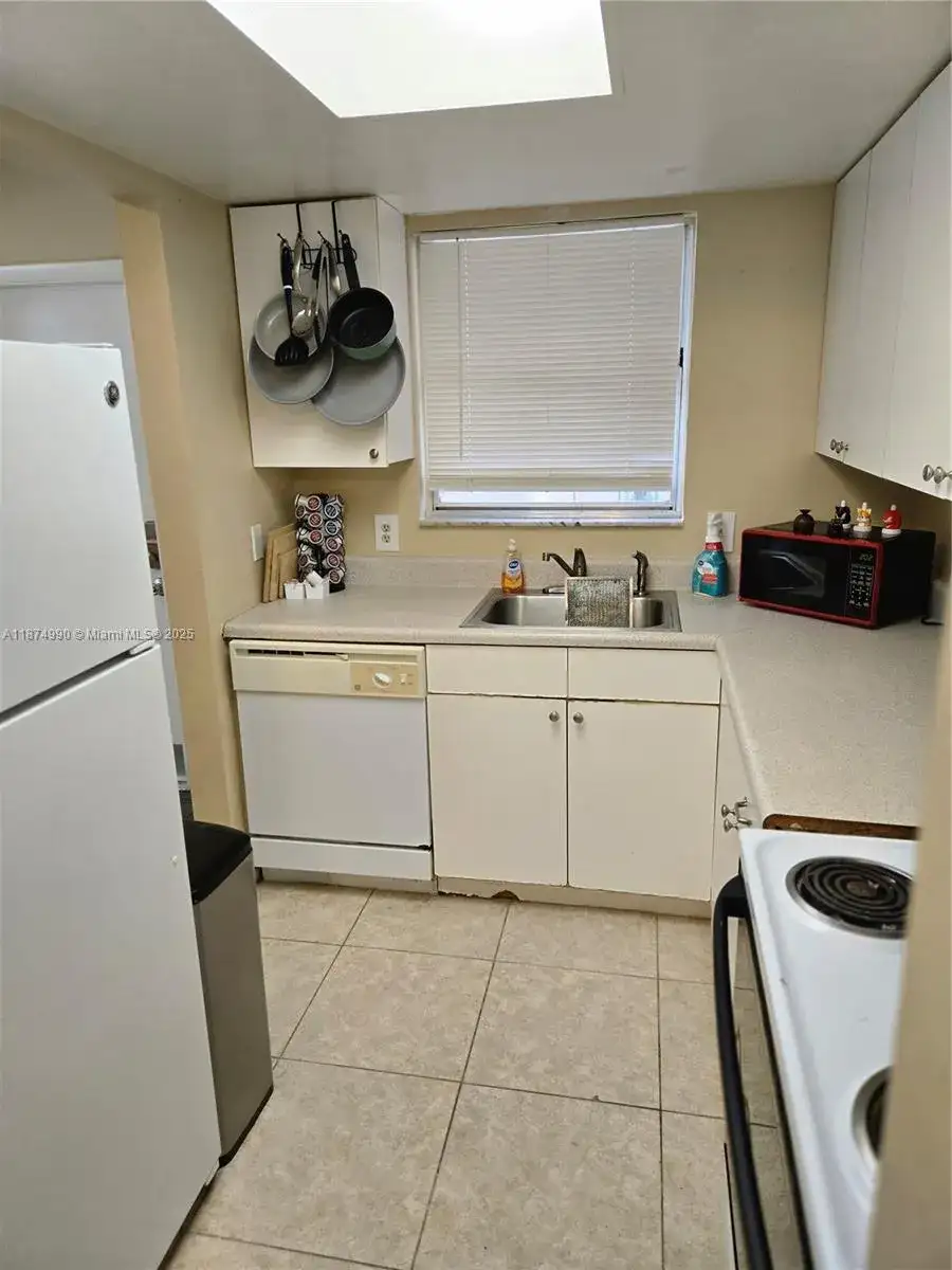 6324 Panther Ln # 6, Fort Myers FL 33919 photo 2