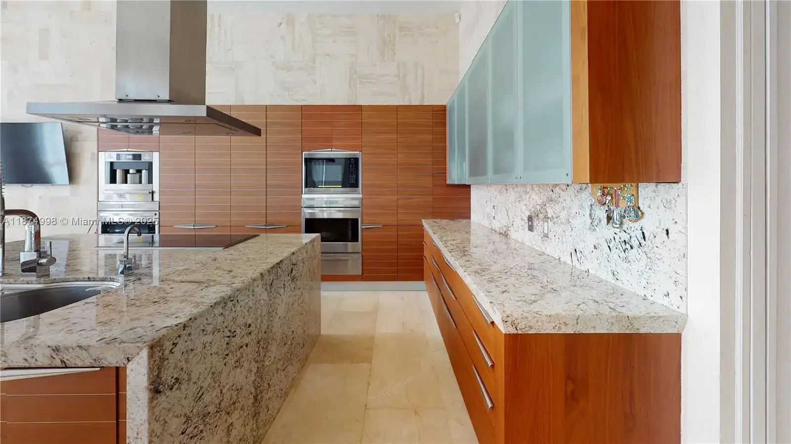 1486 Commodore Way, Hollywood FL 33019 photo 3
