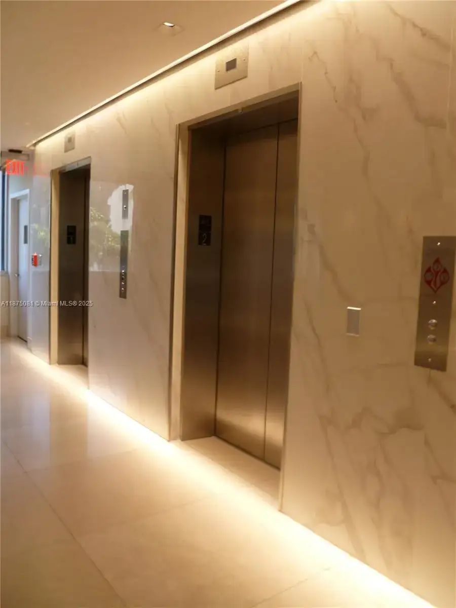 540 Brickell Key Dr # 1719, Miami FL 33131 photo 3